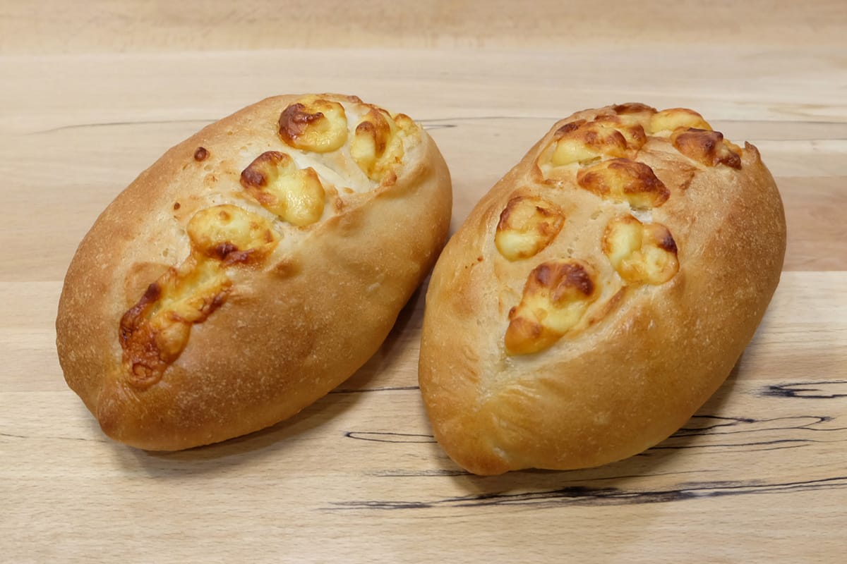 Bread made in the main course Basic 2 (5) Cheese France